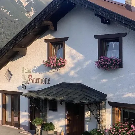 Haus Anemone Seefeld w Tirolu
