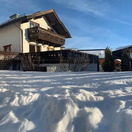 Apartament Haus Anemone Seefeld w Tirolu